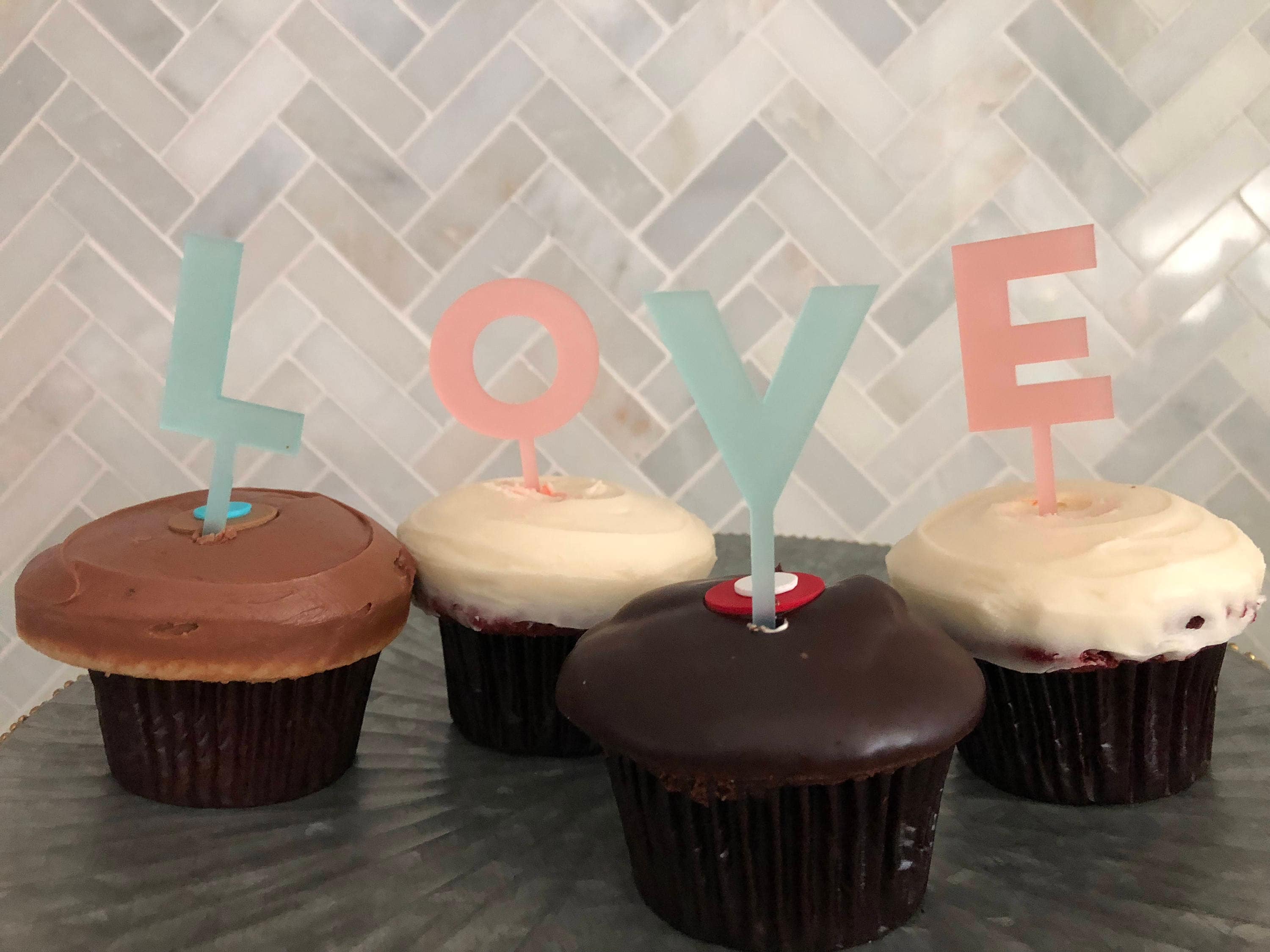 LOVE Cupcake Topper