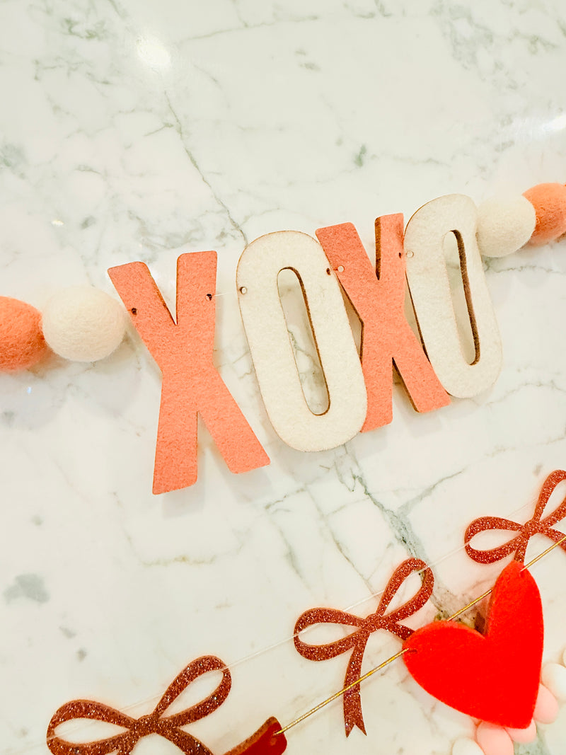 Glitter Bow Felt Garland