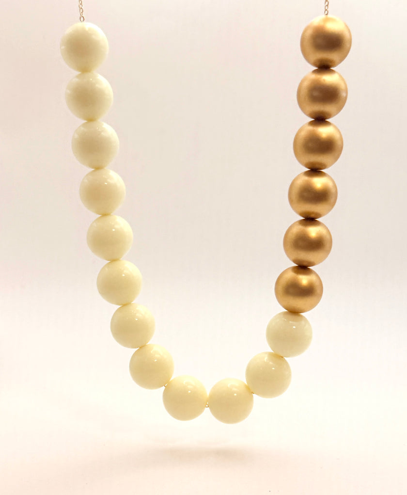 Big Beads Necklace - Gold and Cream